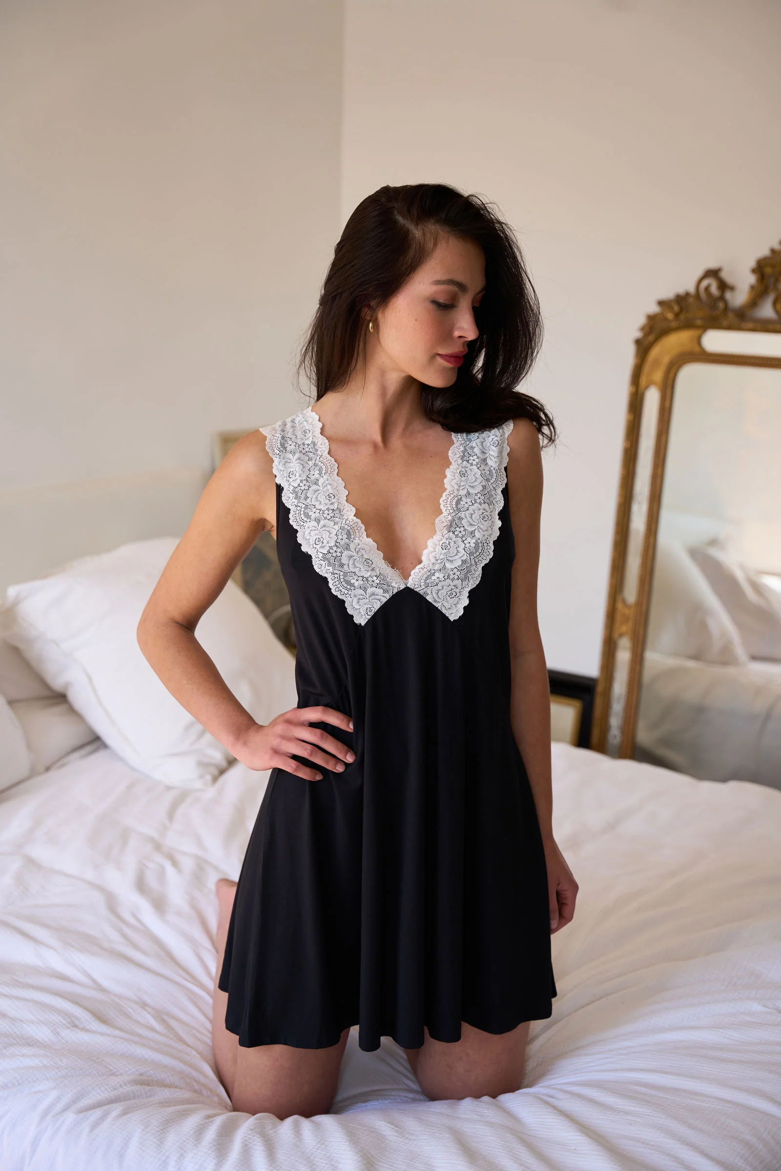 Delicate Lace Trim V-Neck Nightie MONOCHROME BLACK - Image 3