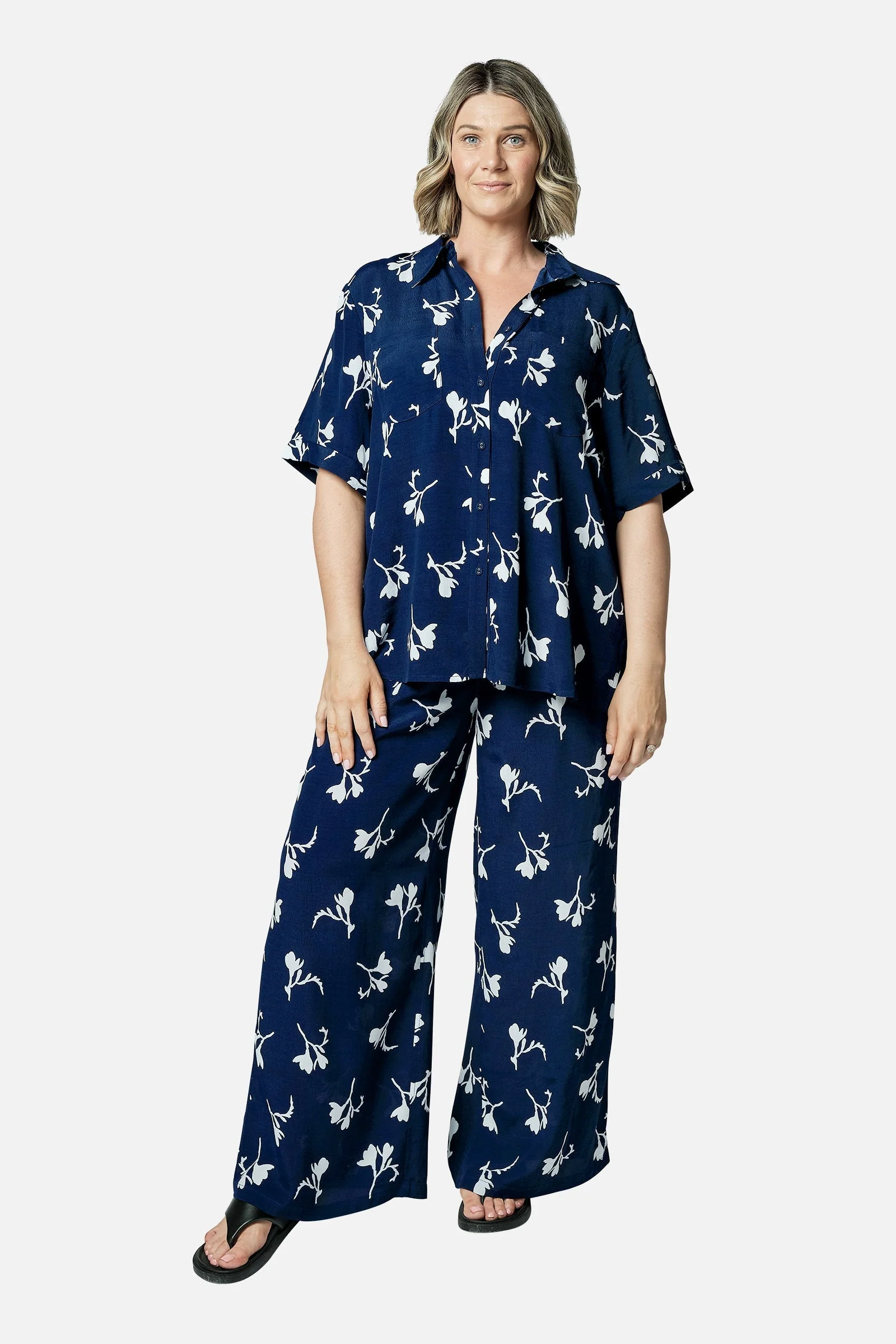 Palazzo Pants FREESIA SILHOUETTE NAVY - Image 11